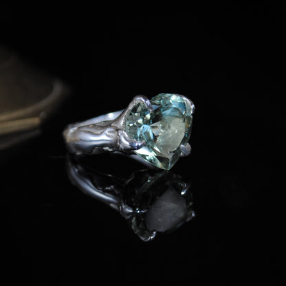 HEPHAESTUS QUARTZ RING